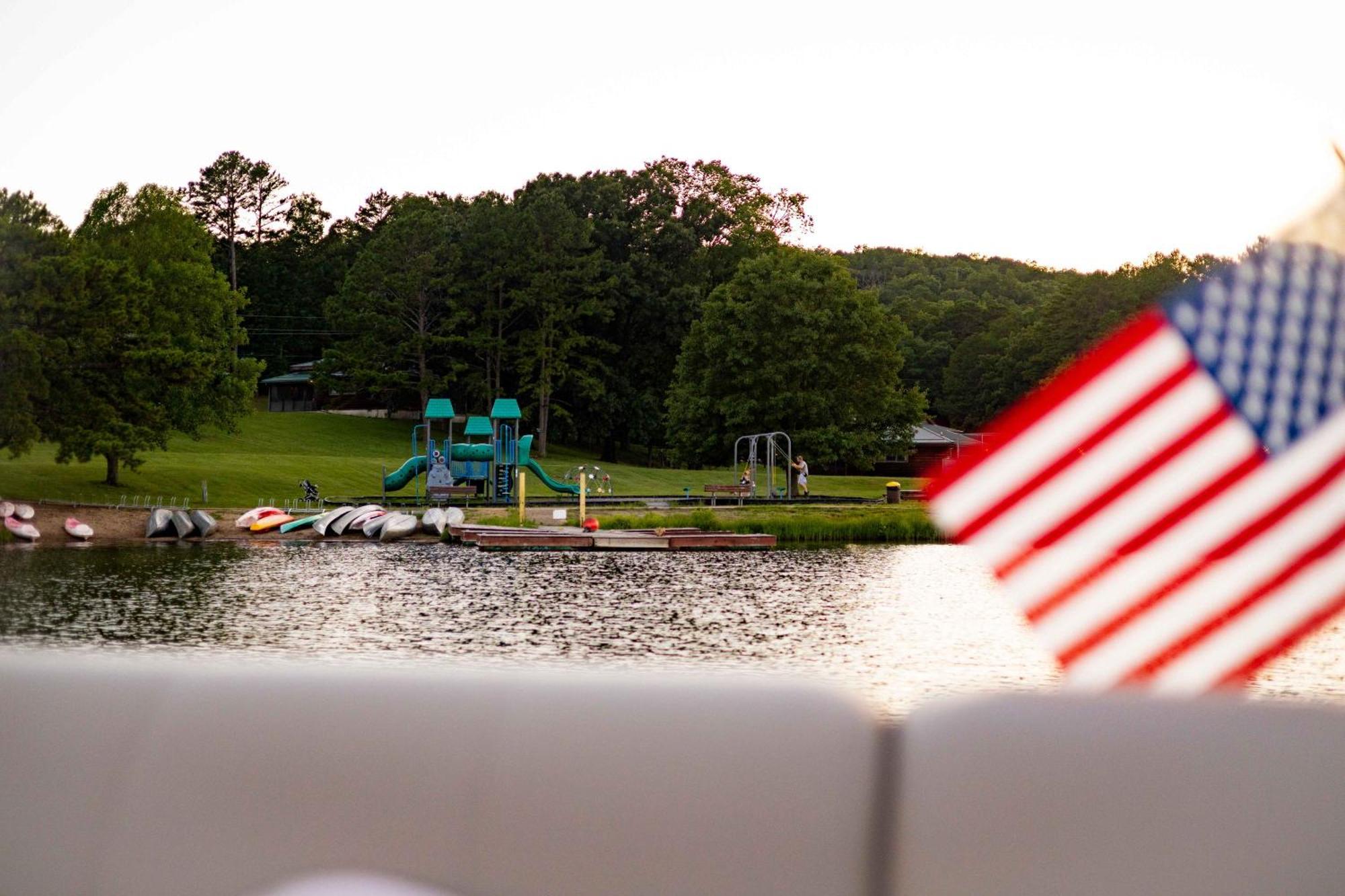 Ymca Trout Lodge Potosi Bagian luar foto
